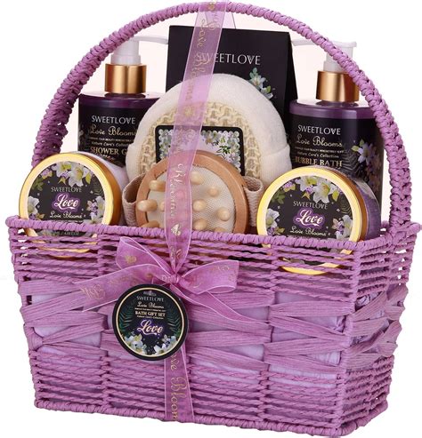 luxury beauty hampers for women